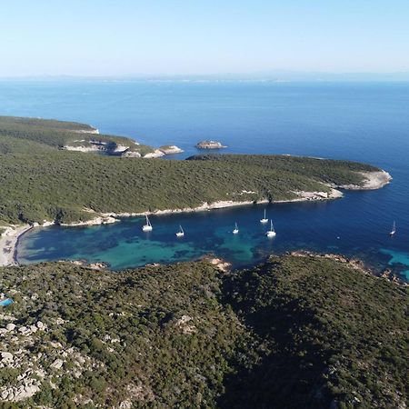 منزل الضيف بونيفَسْيو  في Sapa Di Cala المظهر الخارجي الصورة
